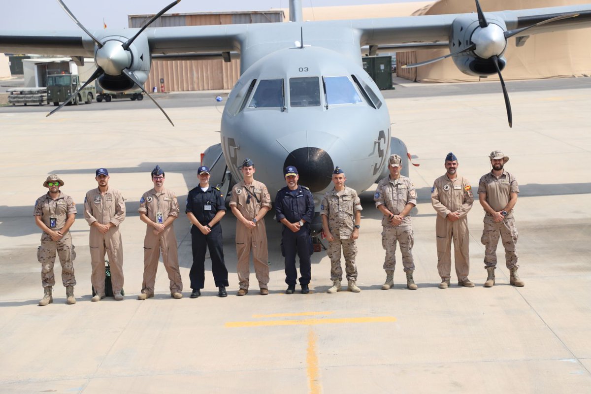 EUNAVFOR's tweet photo. #EUNAVFOR FCDR, RADM Rutteri, visited the Maritime Patrol & Reconnaissance Aircraft crewmembers deployed in Djibouti & integrated into the ORION Detachment.
#VIGMAD4 is Operation Atalanta's "eyes in the sky," a crucial asset to boost maritime security in the #RedSea and #NWIO. https://t.co/E2yb6JsgML