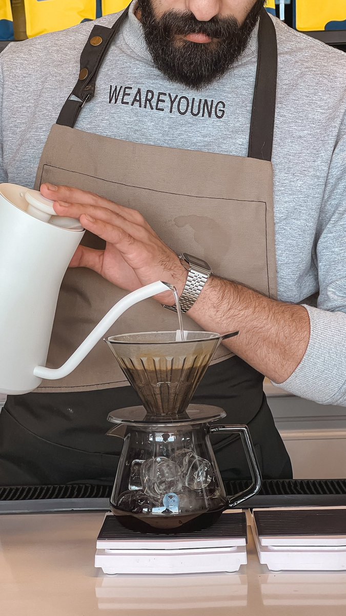 rii3426's tweet photo. @i3bodM v60🤎☕️. https://t.co/9Qa2oYEFzO