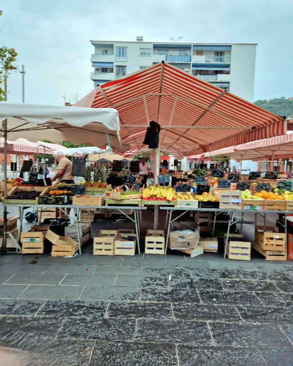 8emecantonNice's tweet image. Nous avons discuté des défis à relever et des idées prometteuses à venir pour le quartier 💡

Merci pour votre accueil toujours si bienveillant !

#saintroch #ensemble