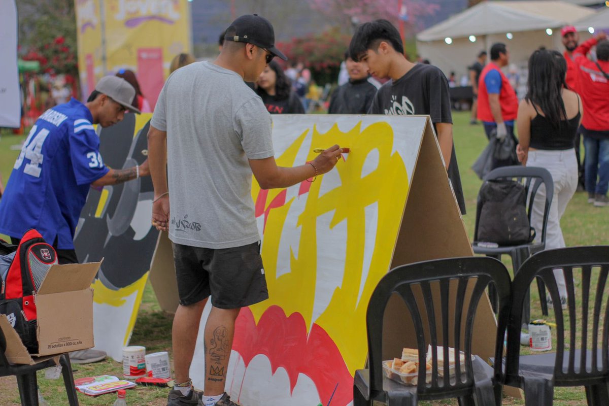 GRACIAS FMK por terrible show 💥
GRACIAS TALENTOS
GRACIAS a todxs las personas que fueron parte de este evento. 
GRACIAS a todxs por hacerlo posible❗️