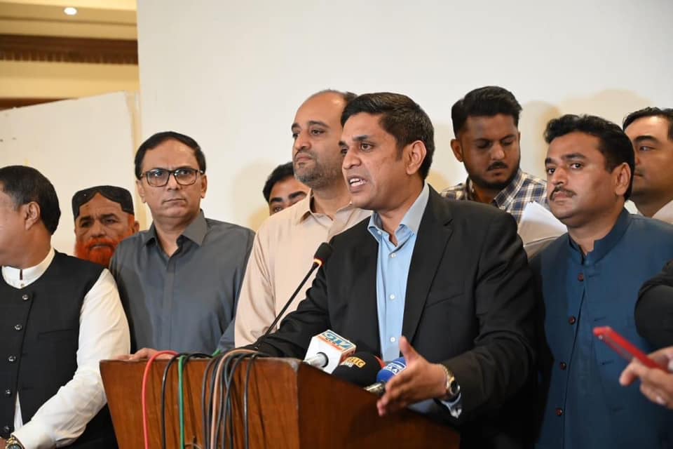 shazil_s2's tweet photo. Chairman and Mayor Assembly A dynamic convergence of local government minds! Sharing insights, forging solutions along with representatives of United Nations and shaping the future of our towns and cities.@BBhuttoZardari @BRArsalanSheikh @KashifShoroPPP #GoverningTogether" https://t.co/L4nIoIrQde