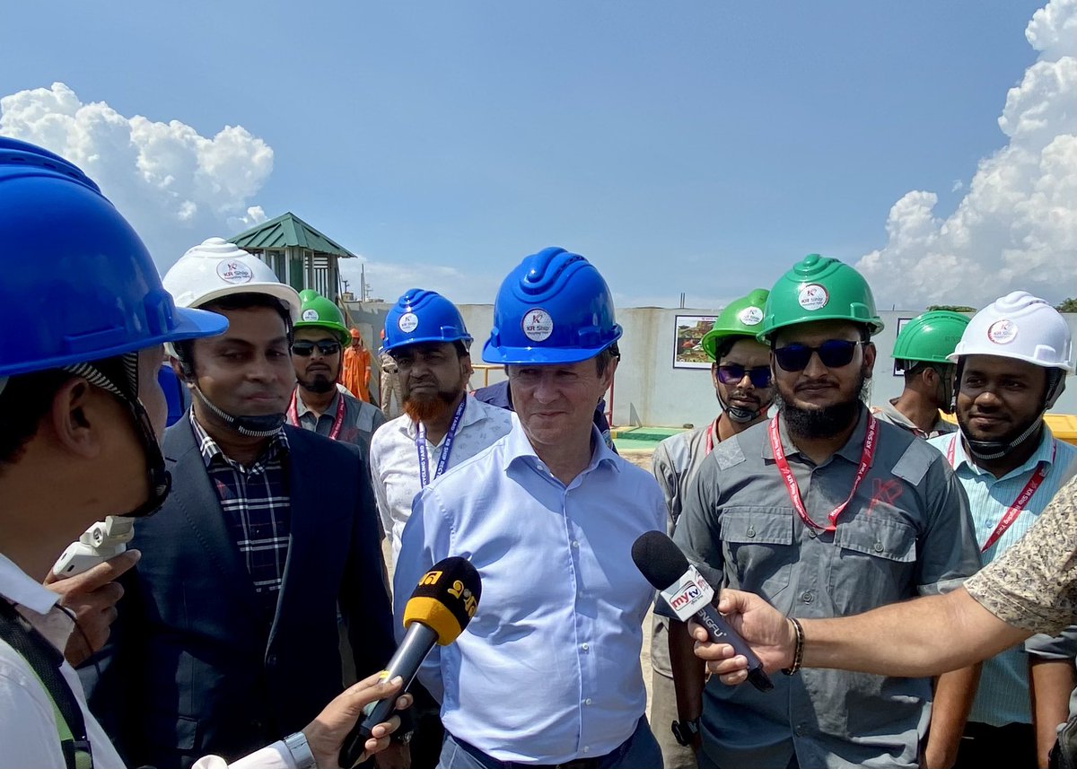NorwayAmbBD's tweet image. 🇧🇩 is leading the way in ship recycling! Today I visited 6 yards being upgraded to int’l #hongkongconvention standard,  + KR Recycling Yard (already compliant). The whole 🇧🇩industry is now raising standards and preparing for the entry into force of the #HKC.