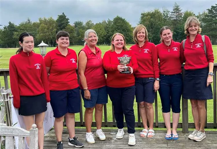 Victory for the Bury St Edmunds ladies!

The final of Division One of the Weston Trophy took place last week between BSE and Felixstowe at Hintlesham Golf Club. The first match was won by BSE who'll go forward to the English Women's Champion Club tournament representing Suffolk.