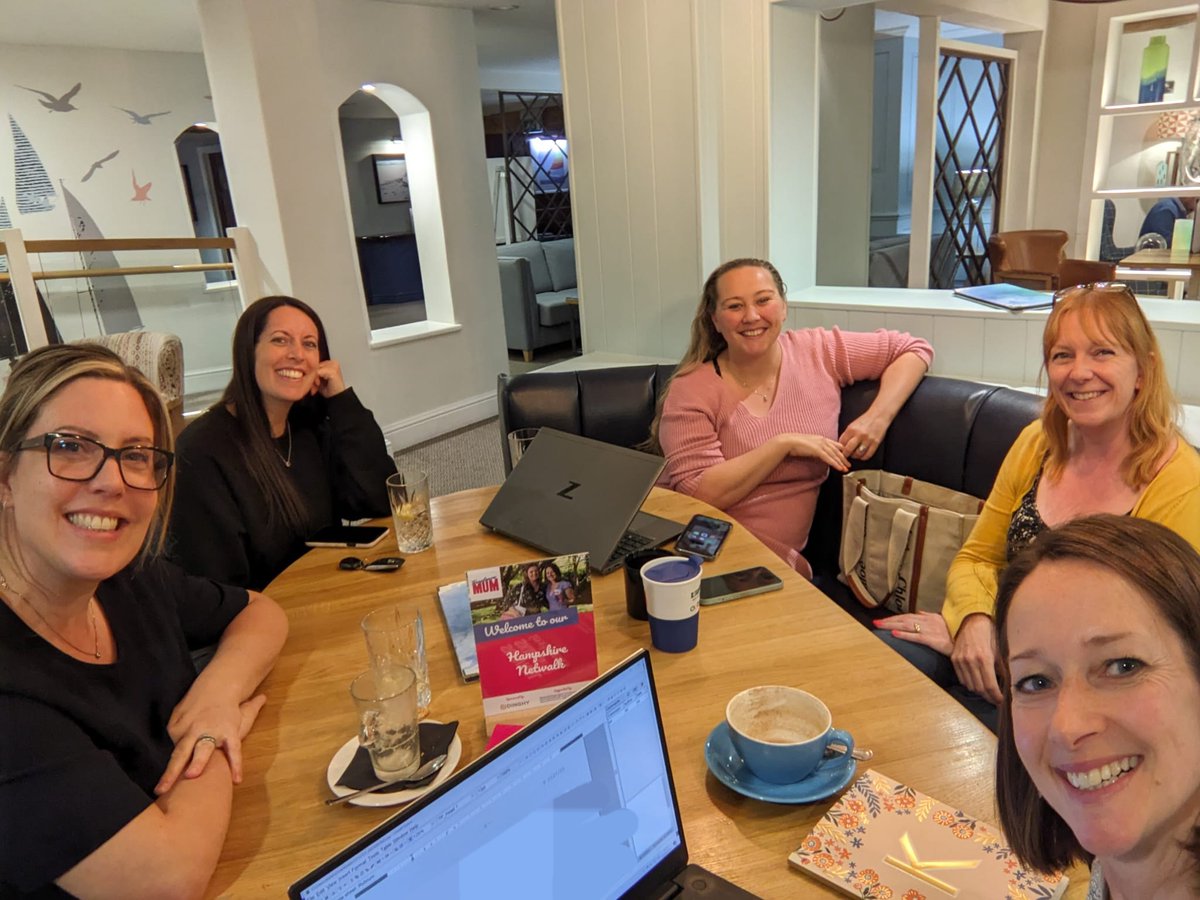 The Southampton hub had a lovely Coffee & Content session this morning. They talked about their recent wins and tried to help each other work through challenges, and then Katie did a talk about effective writing for business. Then edited their writing based on what they'd learnt.