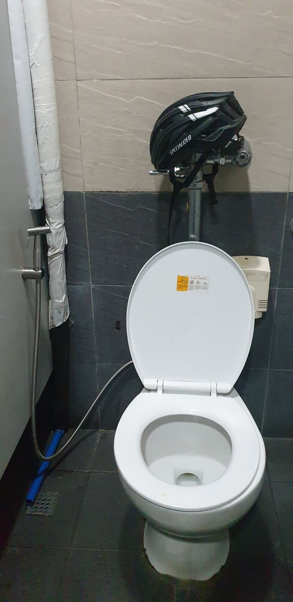 jerome_araullo's tweet photo. Thank you Mayor @Mayora_Abby Binay for the clean toilet w bidet! https://t.co/VyqsEa6THI