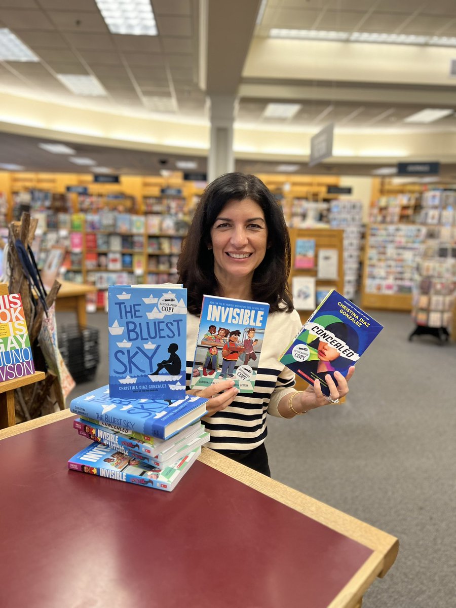 ChristinaDG's tweet image. In Grand Rapids, Michigan for school visits and stopped by the wonderful @SchulerBooks and @BNGrandRapids to sign some books. #grandrapids #michigan #signedbooks #booktwitter