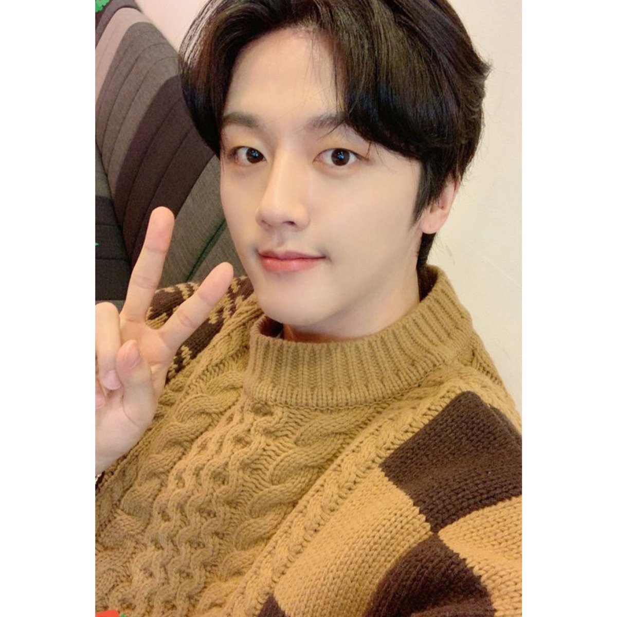 KpopMilitary's tweet photo. D-2 until Youngbin gets discharged
🏠: 28. September 2023
🖼️: 🤎
#KIMYOUNGBIN #YOUNGBIN #SF9 #FANTASY
Follow & turn on the 🔔 to not miss any daily countdown :) https://t.co/niUHZWeuwi