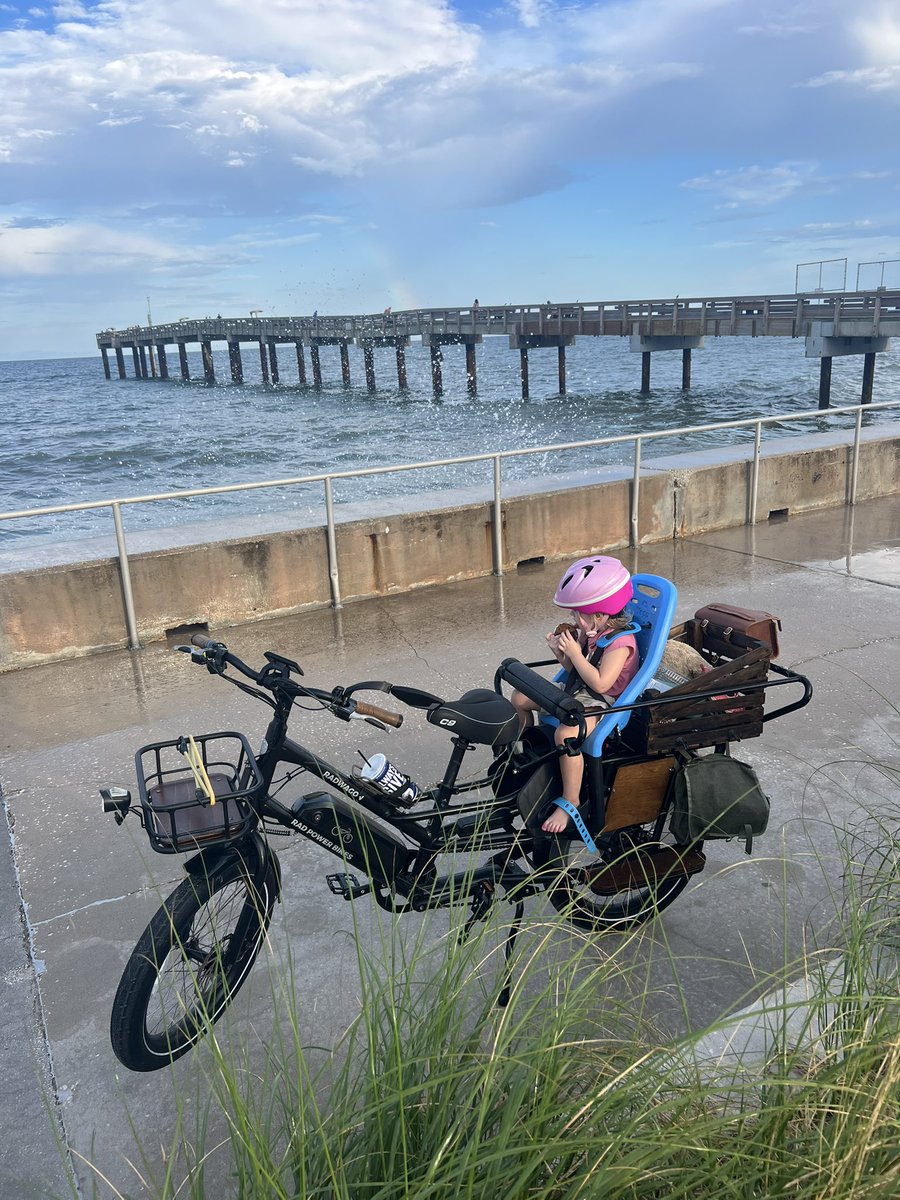 ColesEcoles90's tweet image. @radwagon #radwagon4 #dadwagon 
Cookie break