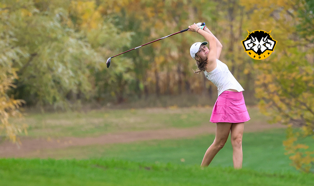 NBGX3Media's tweet photo. 9-25-23 Aquinas shot an even 400 to win Monday's D2 golf regional at Viroqua Hills. Wisconsin Dells (409) was second after being led by co-medalist Madchen Ewig who tied Westby/Viroqua's Maddi Fletcher with an 88.
#aquinasblugolds #wdchiefs #westbynorsemen #getredhawks #brftigers https://t.co/mWsajeUs0X