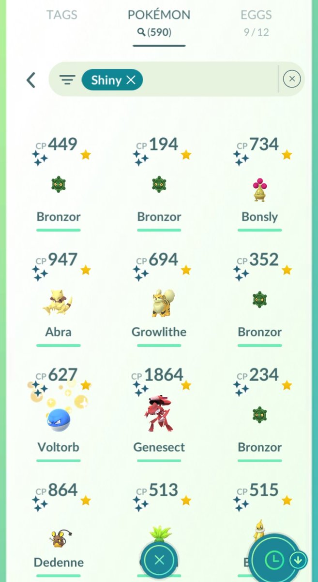 DJ_KadeYT's tweet photo. @pokeAK101 I had Bronzor Community Week here. 4 shiny Bronzors in 2 days... https://t.co/PbyCyneAdL