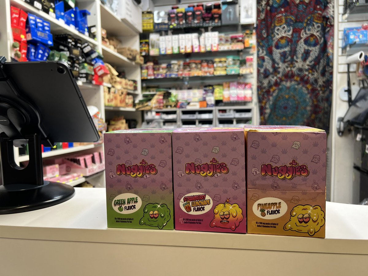 MISS_Q_TBKSS's tweet photo. Nuggies are steady moving @Thebrooklandss Stop by and ask for @NUGGIESNFTs and start feeling instant relief ! #TBKSS #NUG #SMOKESHOP #WashingtonDC #I71 #1smokeshop in #DC https://t.co/6p9JnBjePX