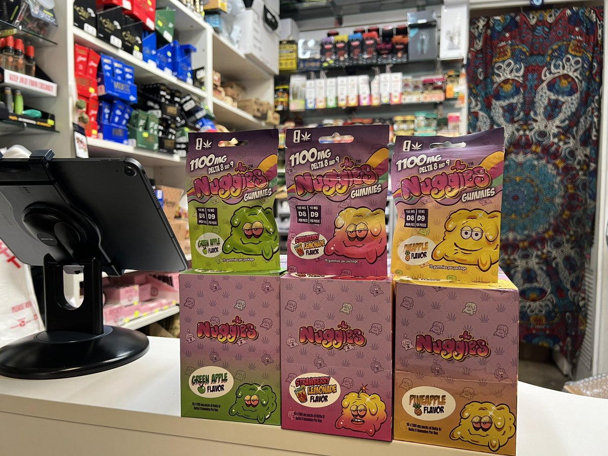 MISS_Q_TBKSS's tweet photo. Nuggies are steady moving @Thebrooklandss Stop by and ask for @NUGGIESNFTs and start feeling instant relief ! #TBKSS #NUG #SMOKESHOP #WashingtonDC #I71 #1smokeshop in #DC https://t.co/6p9JnBjePX