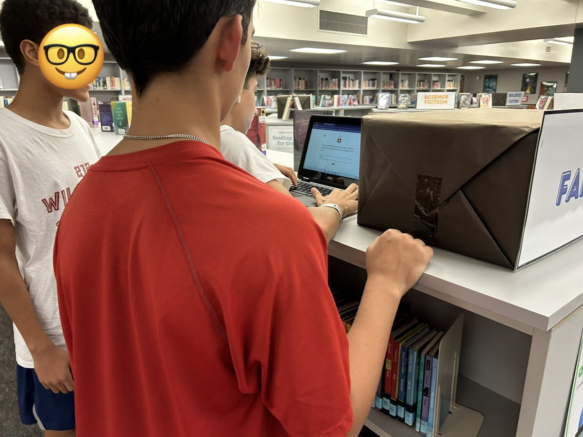 Tomball HS Library tweet media