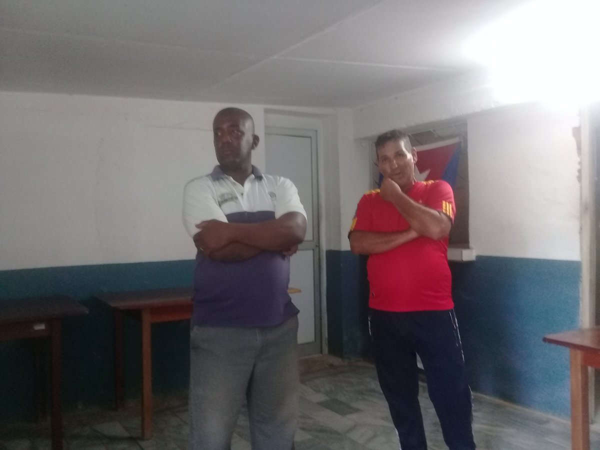 AlmanzaCuba's tweet photo. Fructífero encuentro con parte del equipo de los piratas en el inicio de la preparación para la venidera contienda.  compromiso y sacrificios para poder avanzar. https://t.co/ydQOGvq7w9