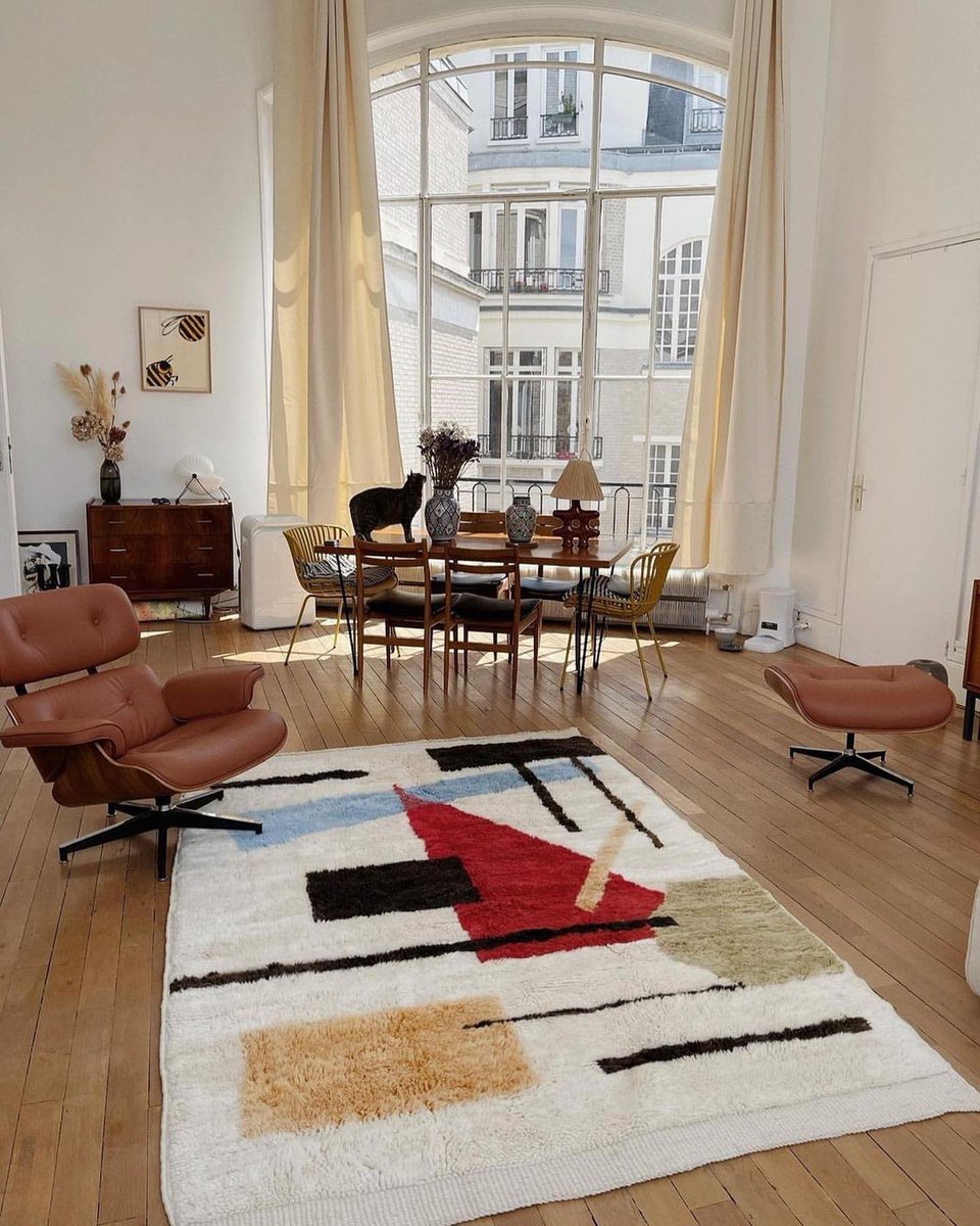 High Ceiling Apartment in Paris 🗼☁️