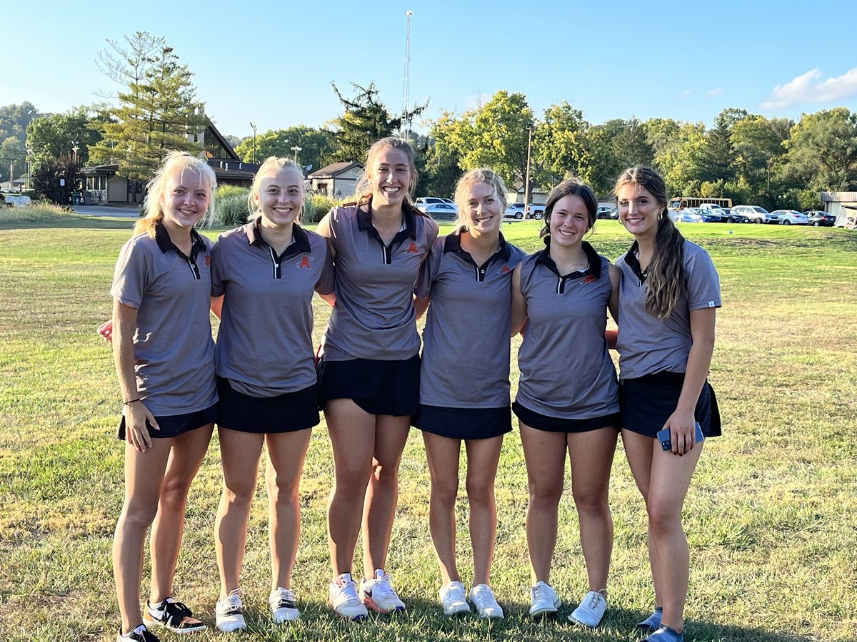 ahswomensgolf's tweet photo. This team just shattered our school record shooting an 8 over par 148 as a team. Co medalist Aubrey Lunn cards her first eagle and shoots 36. #peakattherighttime https://t.co/y2zIkq2HSX
