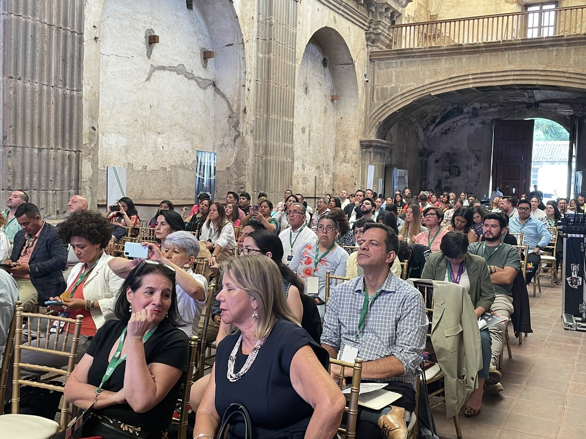 <a href="/BenjaJimenezH/">Benjamin Jiménez H</a> primer mercadólogo especializado en neurociencia y turismo imparte la conferencia "Aplicación de la inteligencia turística en las estrategias de mercadeo de destinos y experiencias turísticas"

#camtur  #Guatemala #catalizador #XIVCongresoturismogt #economico