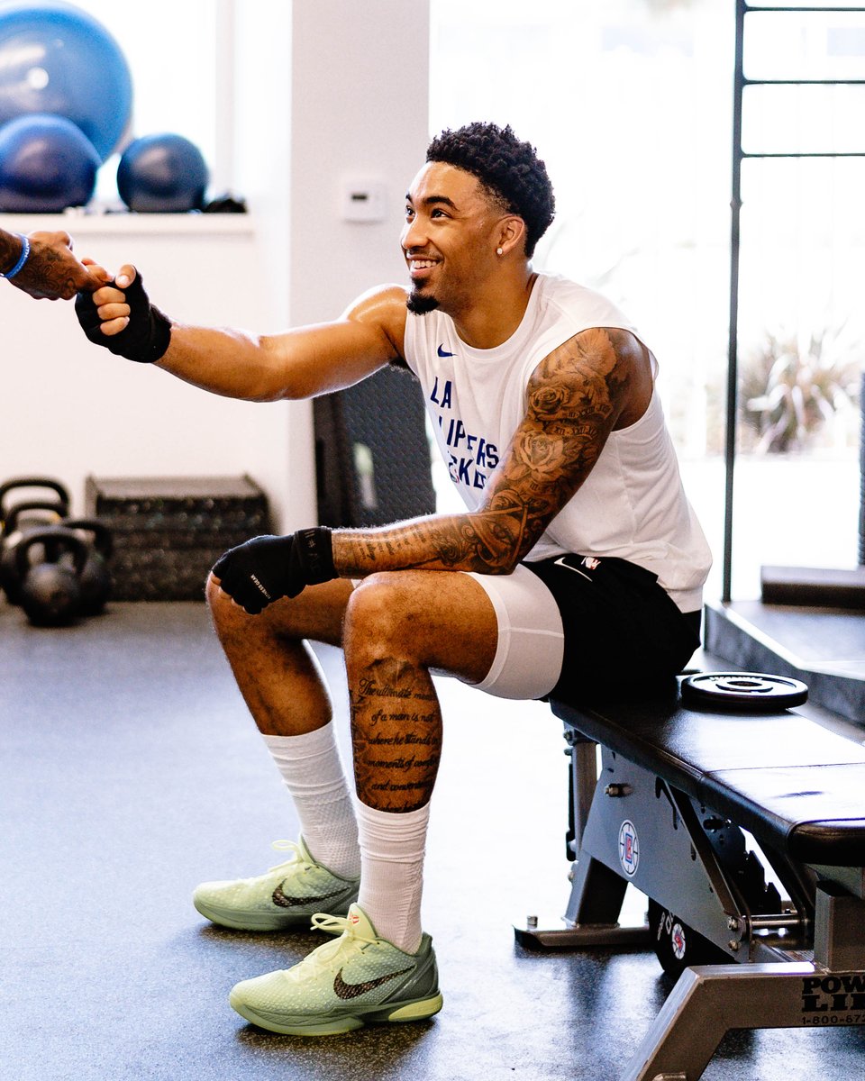 LAClippers's tweet photo. some fun guys in the gym 😁 https://t.co/jznmGw19O7
