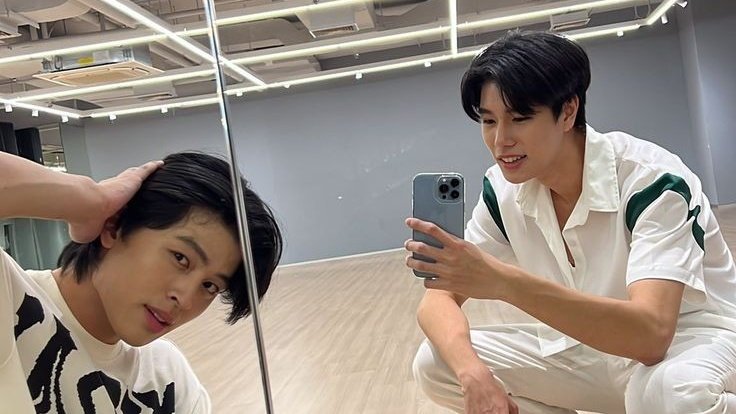 ddae_div's tweet photo. thank you for coming into my life, boys <3

y'all are the reason i keep waking up in the morning, listen my favorite song, eat what i want, do what i should to do and survive in this cruel world. 

i always send my love for you all every single day <3 thank you y'all❤️ https://t.co/40PjnBrcAy