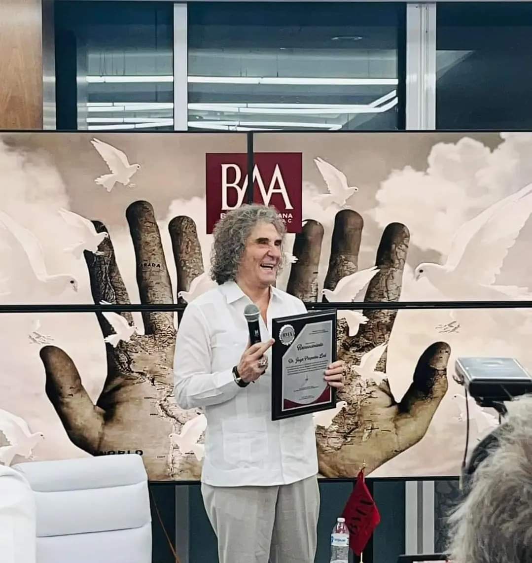BMA_Sonora's tweet photo. En el marco del Día Internacional de la Paz, se llevó a cabo el Foro: DIÁLOGO, PAZ Y JUSTICIA PARA MÉXICO. También se hizo merecida entrega de nuestro primer reconocimiento a la trayectoria a la abogacía en la entidad. https://t.co/ryrXjIQCqH