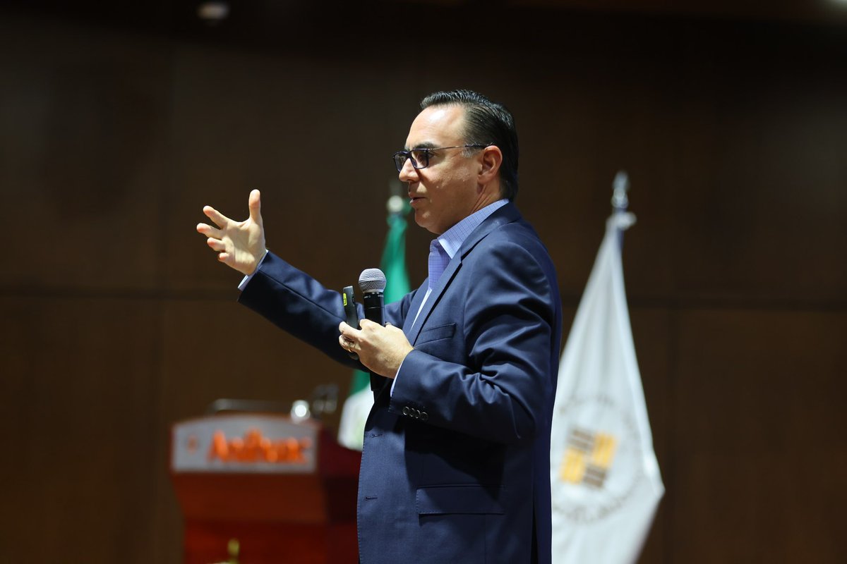 Universidad Anáhuac Puebla tweet media