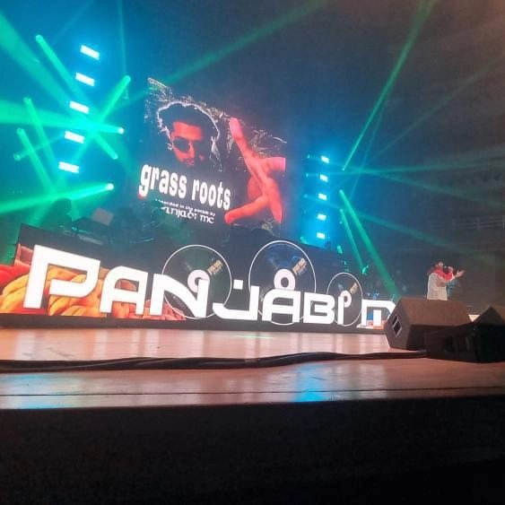PanjabiMC1's tweet photo. Special thanks to Real Live Inc and all the people who helped make Panjabi MC &amp; The @TruSkoolUK Live Band Concert so special. 

Including all the Artist, Singers, Musicians, Staff and Supporters who attended The Symphony Hall in Birmingham Saturday 23 September 2023
 
Panjabi MC https://t.co/ur3o4M5cnz