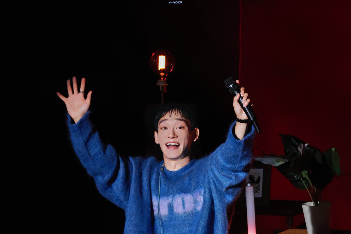 💡!!

#CHEN #첸
#JONGDAE #종대
#HappyCHENday