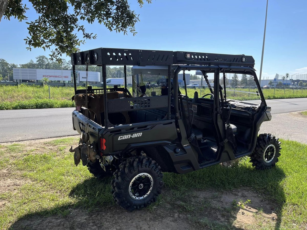 superatvtweet's tweet photo. 🦆 #HallsMotorsportsMobile got this
@canam #DefenderHD10 ready for the #hunt!
With the #SuperATV Outfitter Bed &amp; Roof Rack, and a 3
" lift kit to make room for those #IntimidatorTires, on
our #BeadlockWheels, it's a bad time to be a #duck!
🤘😎 #LetsGoHunting #HallsMotorsports https://t.co/JFtb6Q3dlX