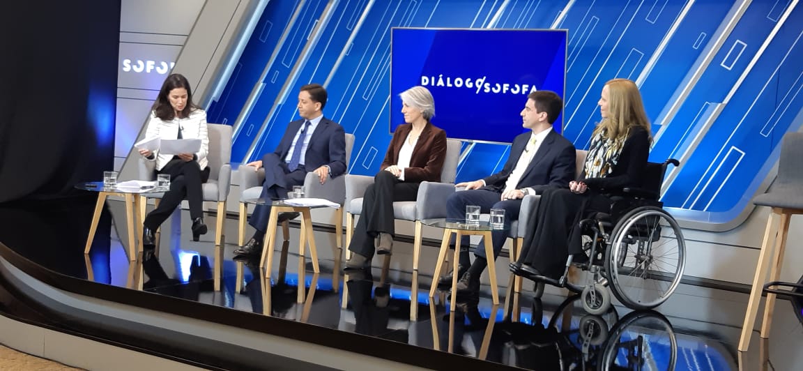 nanuk_cl's tweet photo. Diálogo Sofofa programa especial donde se abordan distintos temas como innovación, lucro y equidad de género transmitido por streaming en las plataformas https://t.co/fhmXylIaGK y https://t.co/GUAQqMUulZ realizado por nuestro equipo en Circuito Cerrado de Televisión https://t.co/MUYIW4f3rw