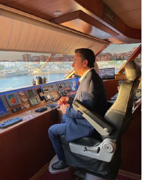 Türkiye yi ancak bu kaptan kurtarır tek umut Ali Babacan
Diyarbakır Bağlar belediyesinin Allahin izinle alacaz paşa Çubuk ve ekibinde