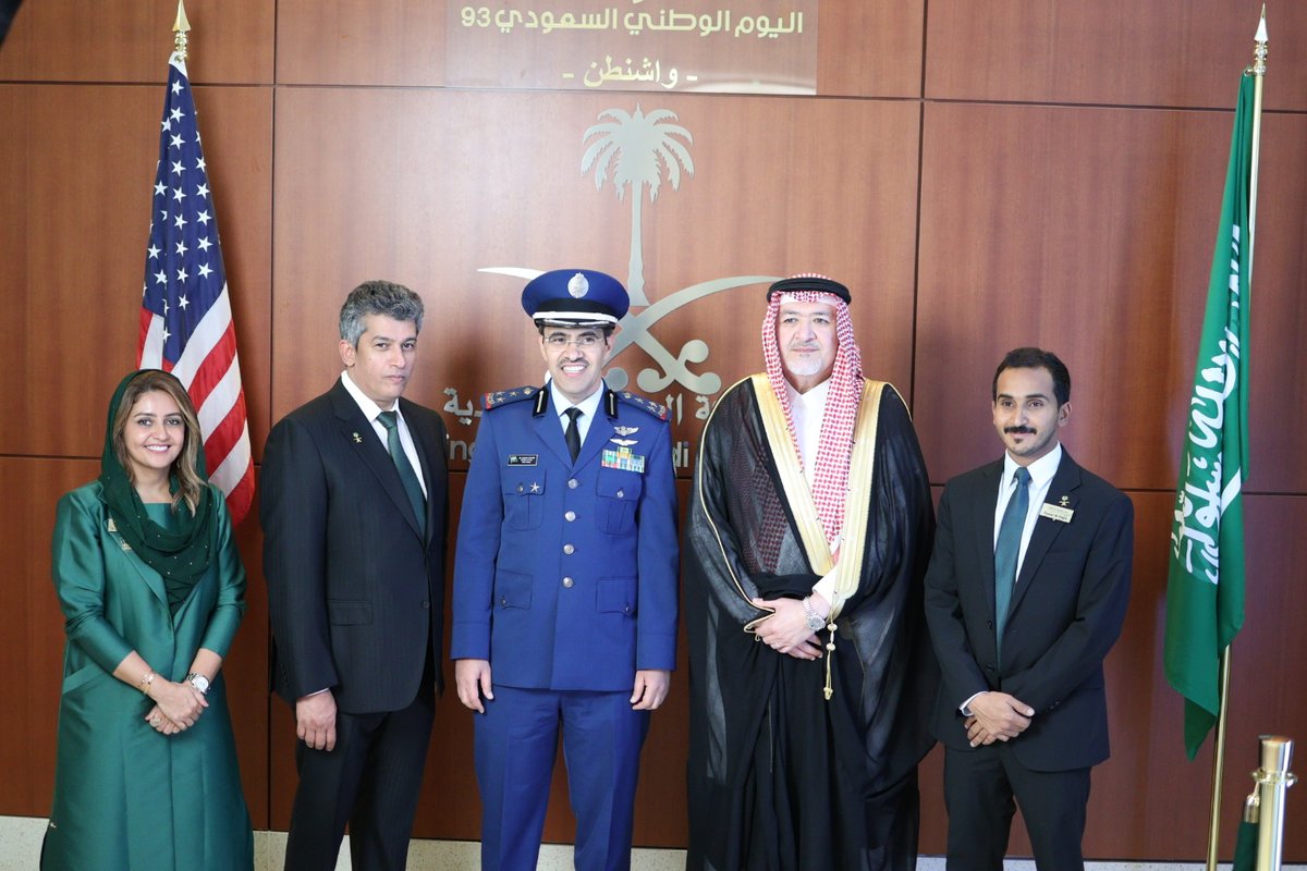 SACM_USA's tweet photo. أقامت الملحقية الثقافية بالتعاون مع سفارة المملكة لدى الولايات المتحدة الامريكية احتفالًا بمناسبة اليوم الوطني السعودي ٩٣ تحت شعار #نحلم_ونحقق https://t.co/0yWBUXJLKk