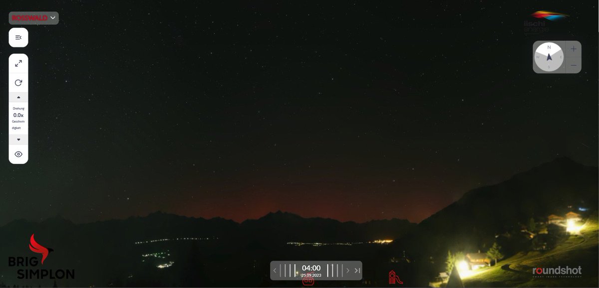 MeteoOberwallis's tweet photo. #Polarlichter #Oberwallis #roundshotlivecam #webcamoberwallis #berge #roundshot https://t.co/EbO4DvGLky