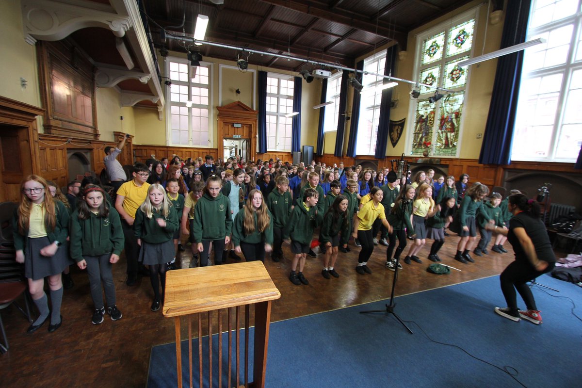 singergise1's tweet photo. Looking forward to a great week working on the #DJ4aDay & #clusterchoir projects @Abersychansch @garntegprimary @cwmffrwdoer @Monnow_Primary @MalpasCourt @MalpasPark @MalpasChurchInf @FpPrimary @bhvcprimary @gwentmusic #singergise #radio #choir #digitalleaders #musicians4life https://t.co/awNIkip2Zz
