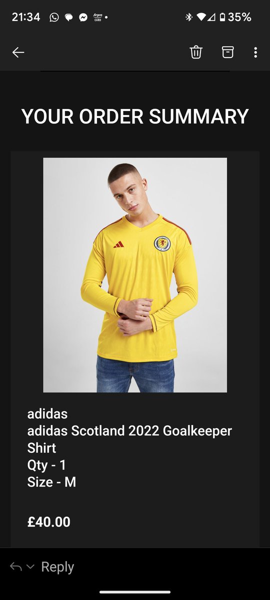 mortey69's tweet photo. Cheers @JDSports. Can't even take it into my nearest shop and exchange it. https://t.co/pNbCACchKy