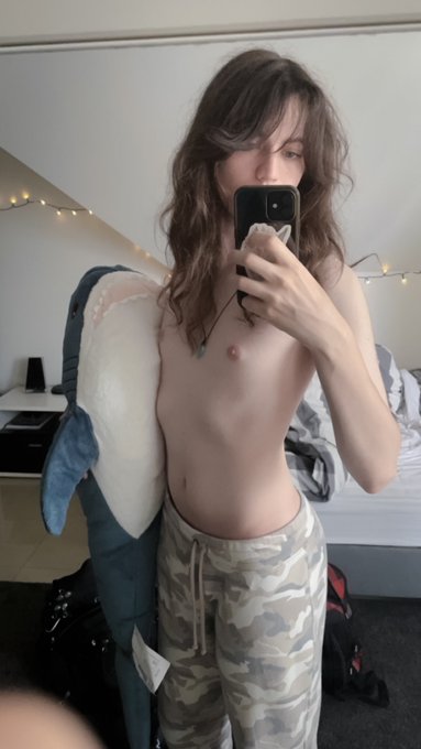 need a moot to replace that shark pls https://t.co/nIxFqJio1f