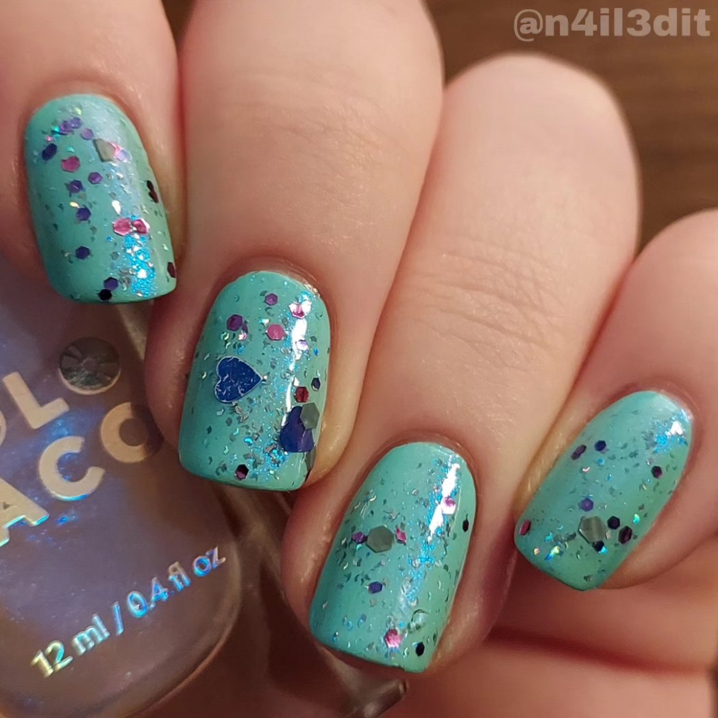 n4il3dit's tweet photo. Holo #amethystkittens here is my mani for #tripletopperdare 💜

💜💜
Products from
@holotaco @nailogical 
@ColorClubNail 
💜💜

🦋nails done before leaving for college🦋

#holotaco #holotacocombo #topper #nailsoftoday #nailsoftheday #nailsofseptember #nailsof2023 https://t.co/Kf1jCJ98OX