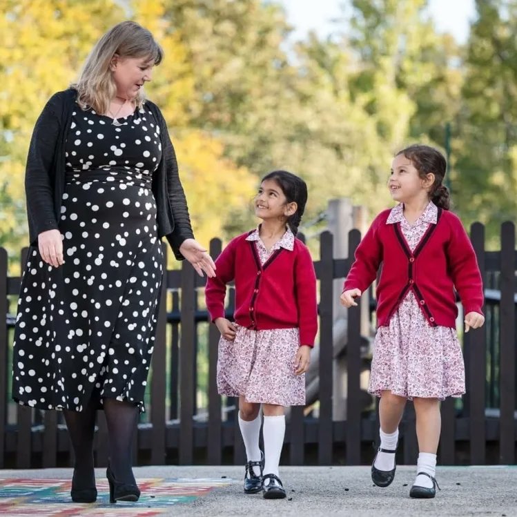 What does a girl need to step into  a world filled with opportunity? 
She needs resilience, choices and someone to believe in her.  
We believe in her. 
<a href="/WeAreCumnor/">Cumnor House School</a> @cognitaschools #croydonschools #girlsschools @postcardtopurley <a href="/isaschools/">The Independent Schools Association (ISA)</a>