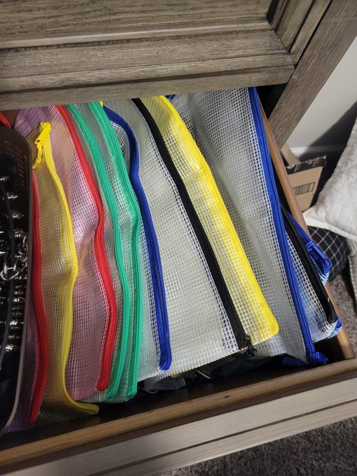 This is my favorite drawer https://t.co/lsmCxlSG1P