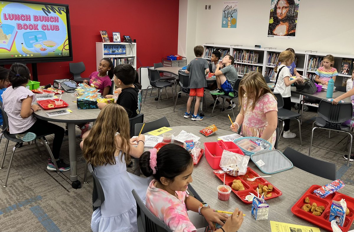 BrockBES's tweet photo. We had a wonderful first Lunch Bunch Book Club meeting today! So excited for these Texans to read Dragon Masters: Rise of the Earth Dragon! Thank you @bestexanspta for sponsoring our club! https://t.co/r36CMtNhjK