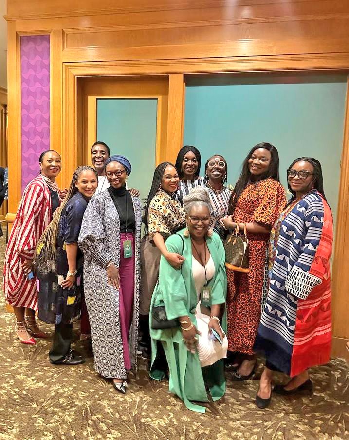 And it's a wrap on #UNGA #ClimateWeek 💫. Wonderful to engage across a range of topics in spaces convened by @gatesfoundation @ClintonGlobal
@Ellevest @UN @globalcompact @girlrising @InsideFreuds 🎈

#Africa, #developmentfinance #gender #climatechange
#UNG78 #womenindevelopment…