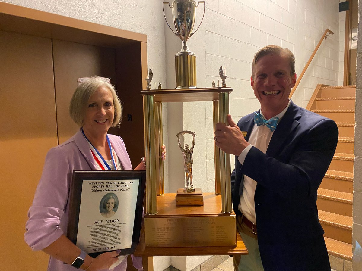 NHHSVB's tweet photo. Big week for Lady Knight Volleyball!
We had some big games and even bigger achievements!
Coach Moon, received @NCHSAA Charlie Adam’s award for distinguished service and WNC Amateur Athletic Club’s Lifetime Achievement Award!
@HCPSNC @NH_knights @NHHS_Knights 
#NHHSvb #AllN https://t.co/4B4clOUNtk