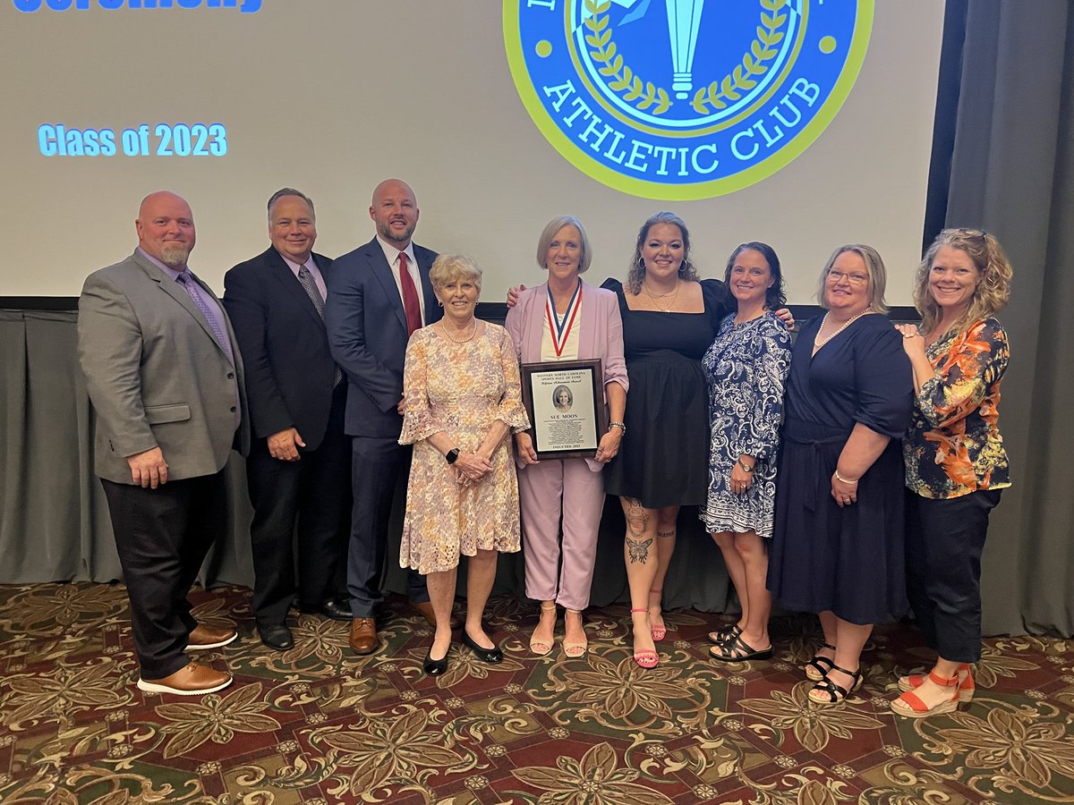 NHHSVB's tweet photo. Big week for Lady Knight Volleyball!
We had some big games and even bigger achievements!
Coach Moon, received @NCHSAA Charlie Adam’s award for distinguished service and WNC Amateur Athletic Club’s Lifetime Achievement Award!
@HCPSNC @NH_knights @NHHS_Knights 
#NHHSvb #AllN https://t.co/4B4clOUNtk