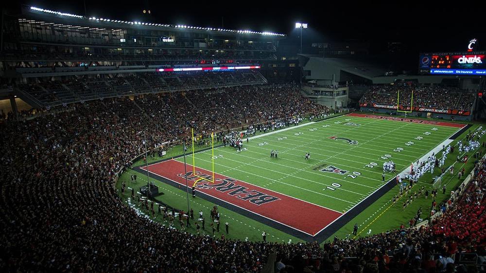 BLESSED to receive my 5th (O)ffer from “University of Cincinnati”<a href="/GoBearcatsFB/">Cincinnati Football</a> <a href="/coach_stepp/">Coach Stepp</a> <a href="/Coach_Cass/">Cass Simmons</a> <a href="/ZachGrantUC/">Zach Grant</a> @RivalsFriedman <a href="/RHS_FB/">RHS Football</a> <a href="/MattRochester50/">Matthew Rochester</a> <a href="/Cusano_/">MC</a>
