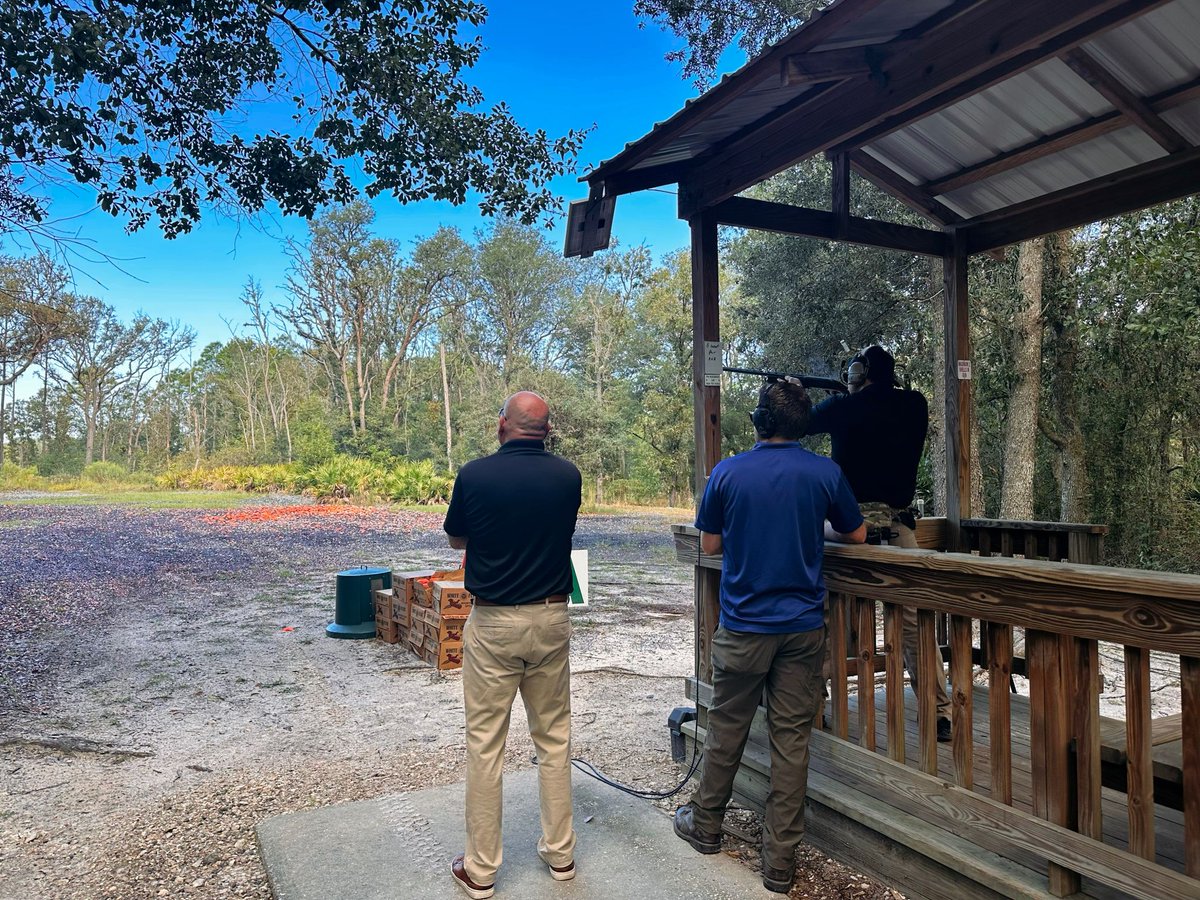 CPPI_News's tweet photo. Last Thursday, our Jacksonville team had so much fun supporting the 2023 @AceNefl Clay Shoot Tournament. ACE did an impressive job pulling together this event to benefit the local chapter. #cppibuilds #aecneflorida #acementor #clayshoot https://t.co/2Kil9kmApo