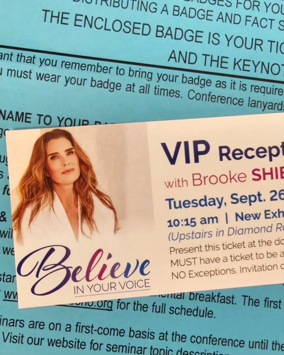LiziKernNews's tweet image. So excited to see Brooke Shields Tuesday at Women's Conference! Yass!!
(Ignore the fact that my ticket is UPSIDE-DOWN!!) 
Thx Cumulus Media! @937KissCountry  @KMJNOW  @Mega979 @Y101Fresno #WOCO  @CCWCFresno @CumulusMedia @CGProgram @mikeytrafficguy @DonYorkAgRadio #GabeNavarro