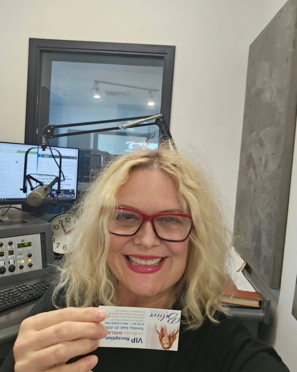 LiziKernNews's tweet image. So excited to see Brooke Shields Tuesday at Women's Conference! Yass!!
(Ignore the fact that my ticket is UPSIDE-DOWN!!) 
Thx Cumulus Media! @937KissCountry  @KMJNOW  @Mega979 @Y101Fresno #WOCO  @CCWCFresno @CumulusMedia @CGProgram @mikeytrafficguy @DonYorkAgRadio #GabeNavarro