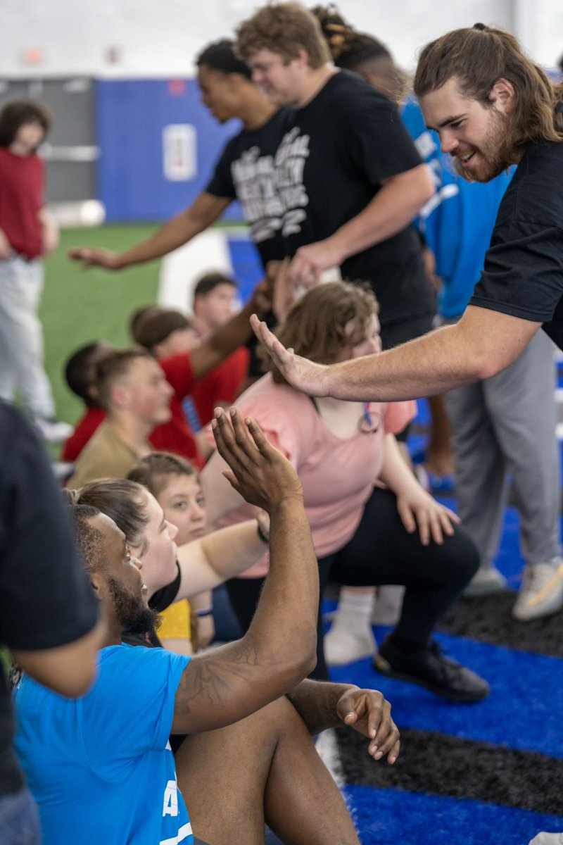 Work for a family and become a part of one! Youth Villages is improving the lives of children,
 young adults and families every day. Join the team!
youthvillages.org/careers/ <a href="/youthvillages/">Youth Villages</a> #ad <a href="/901fund/">@901Fund</a>