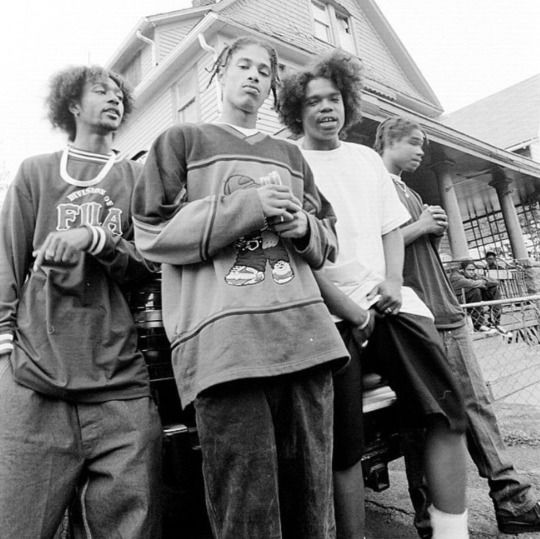 SwisherClipset's tweet photo. Prayers up for @iamKrayzieBone #KrayzieBone #bonethugsnharmony #mothug https://t.co/08Fz0sIRTd