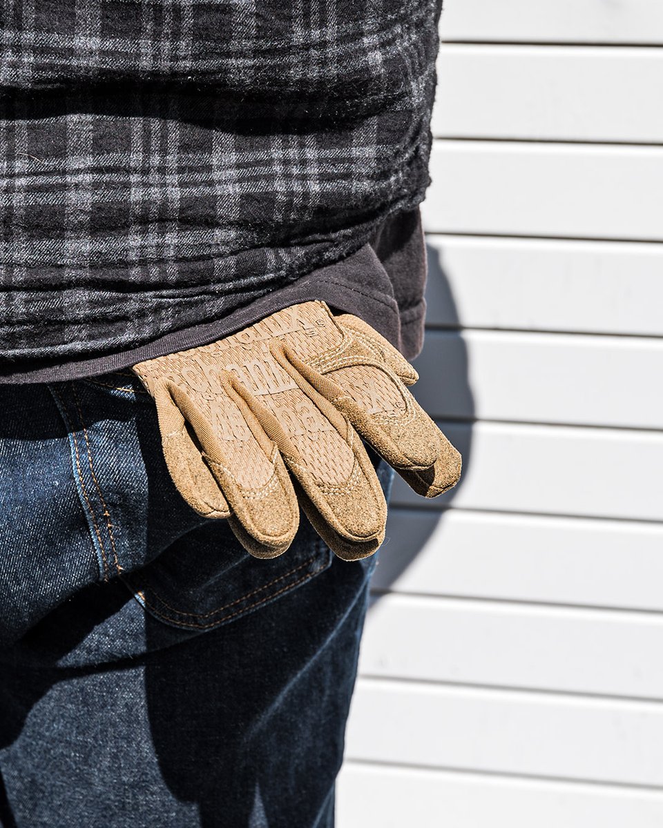 Who's with us in thinking that having an Original Coyote handy is a total game-changer? 

#MechanixWear #MechanixGloves #AlwaysPrepared
