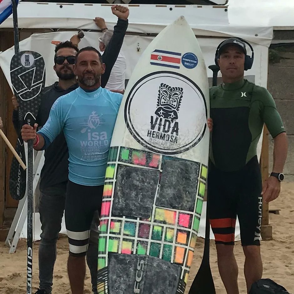 Marcel Oliveira y Juan Bernini pasan a Repechaje en el Mundial de Stand Up Paddle de la ISA.

Ambos fueron terceros en su primer heat de SUP Surf y esperan que se defina quiénes serán sus rivales en Francia.

Sebastián Fumero compite el jueves en la modalidad SUP Race